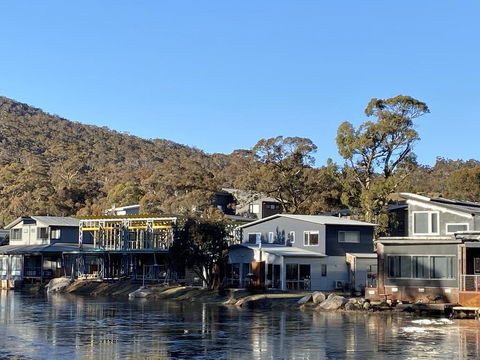 Stillwater Chalet A- Lake Crackenback - Accommodation Melbourne 1