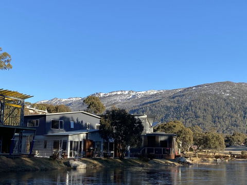 Stillwater Chalet A- Lake Crackenback - Accommodation Melbourne 2
