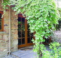 Stonehenge Retreat - Accommodation Melbourne