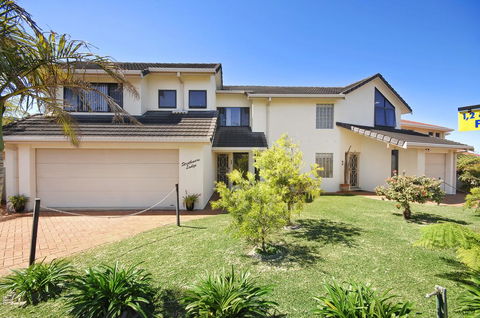 Strathmore Lodge - Accommodation Melbourne 0