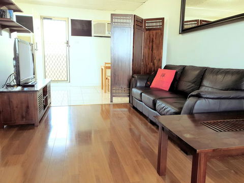 Studio 412 - Ocean And Sunset Views On A Budget - Accommodation Melbourne 2
