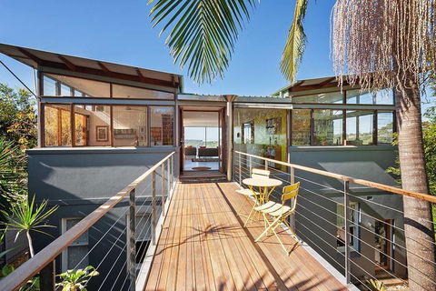 Stunning Architecture With Superb Balmoral Views! - Accommodation Melbourne 0