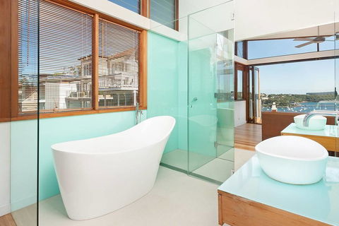 Stunning Architecture With Superb Balmoral Views! - Accommodation Melbourne 2