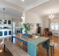 Stunning Mountain Getaway Leura- 3 BRM 1.5 Bath - Accommodation Melbourne