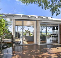 Stunning Seaviews Sunshine Beach - Accommodation Melbourne