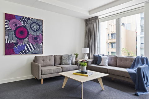 Stunning, Central Huge CBD Pad, Free WiFi, Netflix - Accommodation Melbourne 3