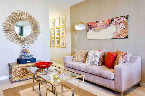 Stylish 1 Bedroom Apartment Amazing City Views - Accommodation Melbourne 0