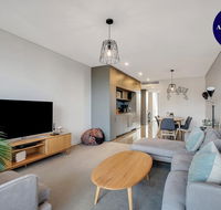 STYLISH CAMPERDOWN APARTMENT and PARKING INC - Accommodation Melbourne