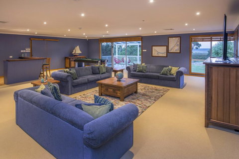 Sugar Shack - Character Family Home Right On The Ocean - Accommodation Melbourne 3