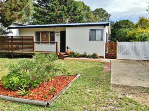 Summer Retreat @ Callala Beach - Accommodation Melbourne 0