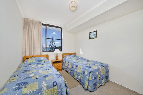 Sundial 602 8-10 Hollingworth Street - Accommodation Melbourne 2