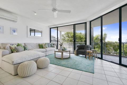 Sunny And Spacious Sunshine Beach - Accommodation Melbourne 0