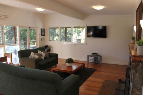 Sunny Corner Lake Eildon - Melbourne 4u 3