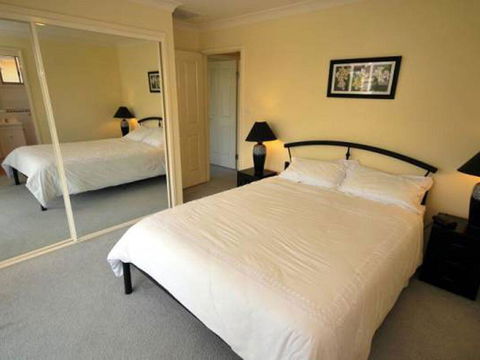 Sunset Place' 1/29 Sunset Boulevard- Gorgeous Townhouse So Close To The Water - Accommodation Melbourne 1