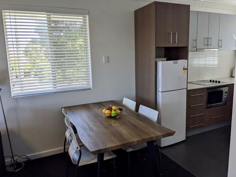 Superb 2 BR Apartment Minutes To CBD- Cen8 - Accommodation Melbourne 2