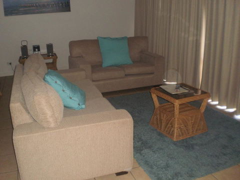 Surf Club Apartments - Accommodation Melbourne 2