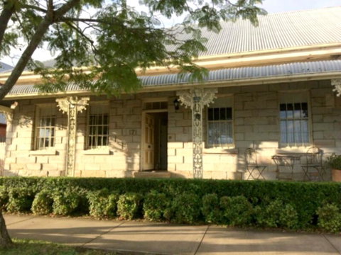 Surgeon's Cottage - Accommodation Melbourne 0