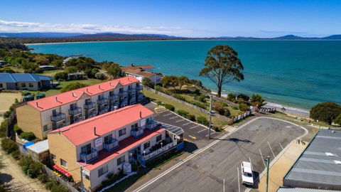 SWANSEA VILLAS - Accommodation Melbourne 0