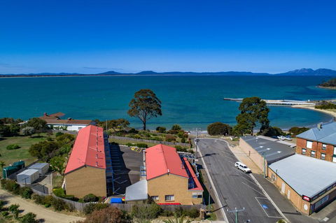 SWANSEA VILLAS - Accommodation Melbourne 1