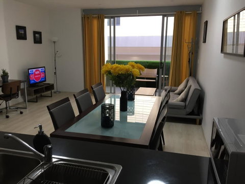 Sydney CBD Family Home - Accommodation Melbourne 3
