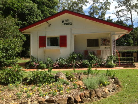 Tall Trees Motel Mountain Retreat - Accommodation Melbourne 3