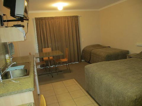Tambo Mill Motel & Caravan Park - Melbourne 4u 3