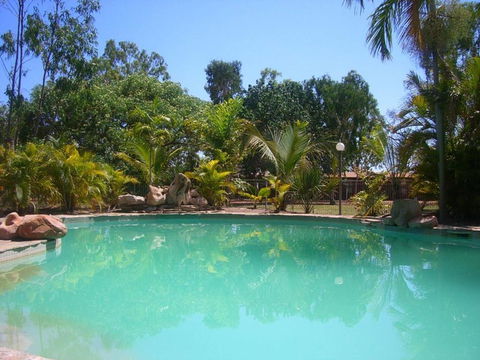 Territory Manor Motel & Caravan Park - Accommodation Melbourne 0