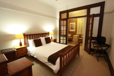 The Bank Guesthouse - Accommodation Melbourne 2