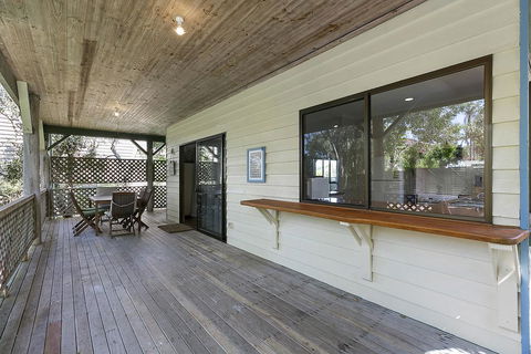 The Beach House, Sunshine Beach - Accommodation Melbourne 2