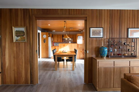 The Hobart Entrance - Accommodation Melbourne 11
