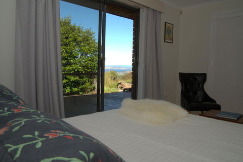 The Hobart Entrance - Accommodation Melbourne 25