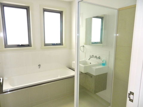 170 Hazards View - Unit 1 - Accommodation Melbourne 8