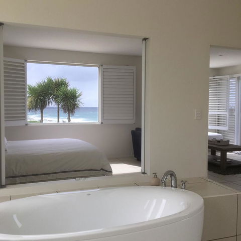 Saltwater - Absolute Oceanfront, Hot Tubs, Sauna, Fire Pits - Accommodation Melbourne 29