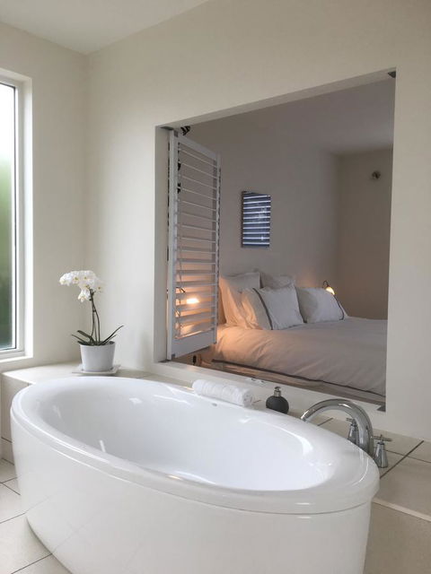 Saltwater - Absolute Oceanfront, Hot Tubs, Sauna, Fire Pits - Accommodation Melbourne 21