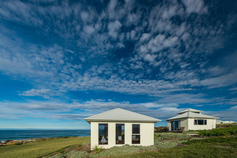 Saltwater - Absolute Oceanfront, Hot Tubs, Sauna, Fire Pits - Accommodation Melbourne 15