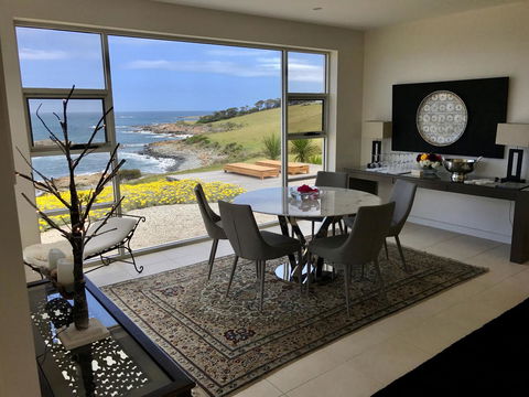 Saltwater - Absolute Oceanfront, Hot Tubs, Sauna, Fire Pits - Accommodation Melbourne 5