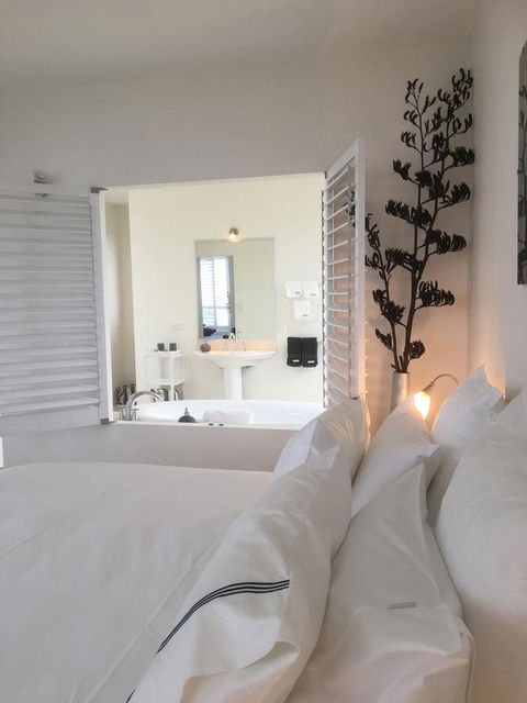 Saltwater - Absolute Oceanfront, Hot Tubs, Sauna, Fire Pits - Accommodation Melbourne 30