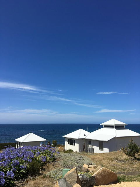 Saltwater - Absolute Oceanfront, Hot Tubs, Sauna, Fire Pits - Accommodation Melbourne 2