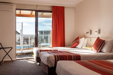 Beachfront Bicheno - Accommodation Melbourne 1