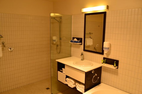 Lufra Hotel And Apartments - Accommodation Melbourne 12