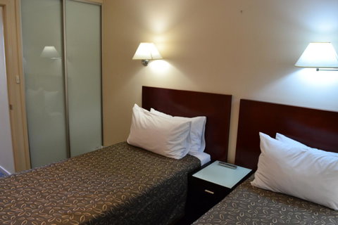 Lufra Hotel And Apartments - Accommodation Melbourne 4