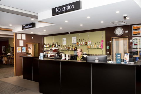 Edgewater Hotel - Accommodation Melbourne 2