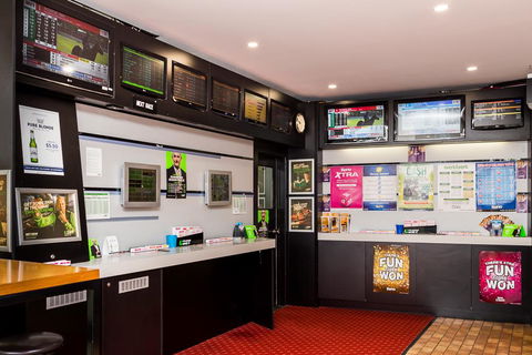 Edgewater Hotel - Accommodation Melbourne 4