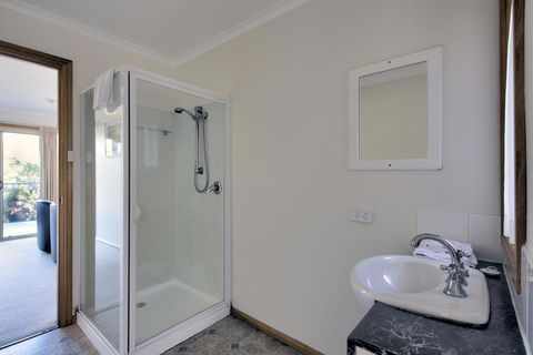 Freycinet Sanctuary 5 - Accommodation Melbourne 8