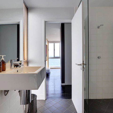 Holland House Bay Of Fires - Accommodation Melbourne 8