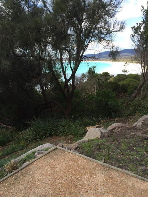 Holland House Bay Of Fires - Accommodation Melbourne 1
