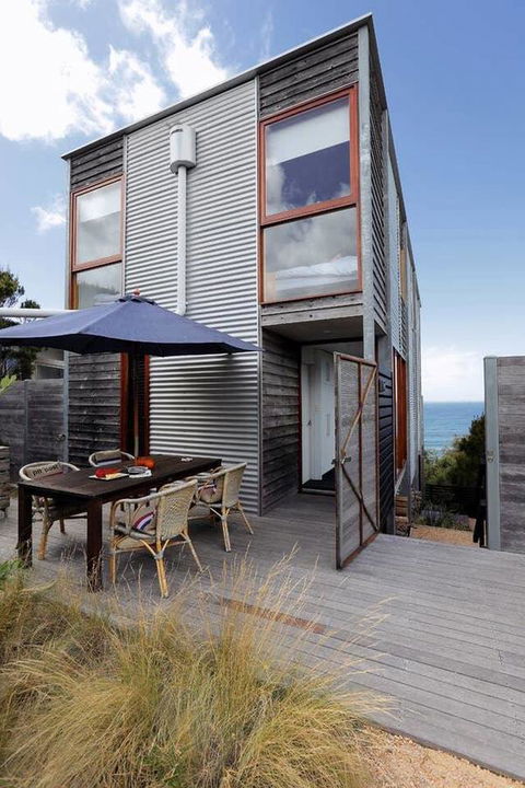Holland House Bay Of Fires - Accommodation Melbourne 13