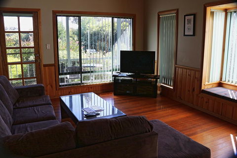 Hazards Beach House - Accommodation Melbourne 7