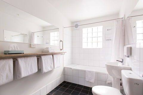 Bay Hotel Apartments - Accommodation Melbourne 12