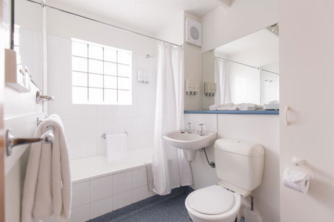 Bay Hotel Apartments - Accommodation Melbourne 5